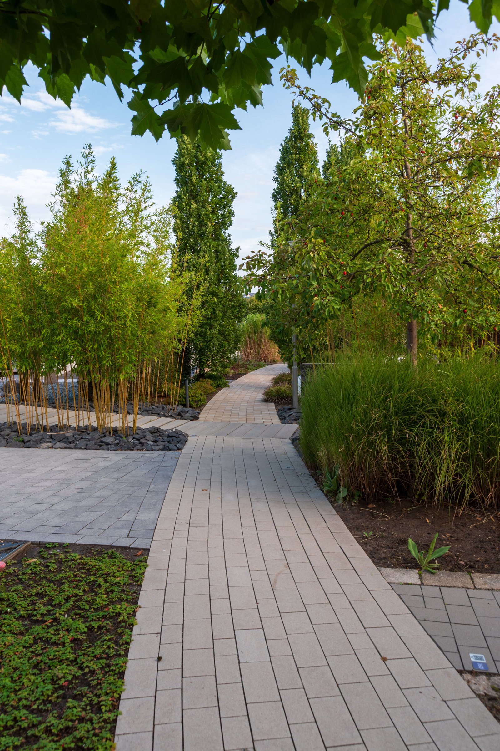 Seasonal planting service
